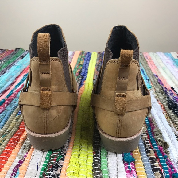 Teva De La Vina Chelsea Pecan Ankle Boot - Picture 3 of 8